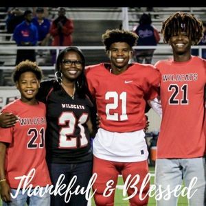 Meet your Posher, Felisha